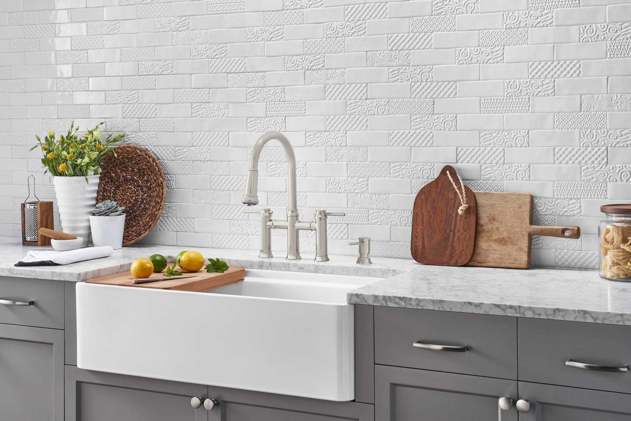 Blanco Empressa Pull-Down Bridge Kitchen Faucet 12