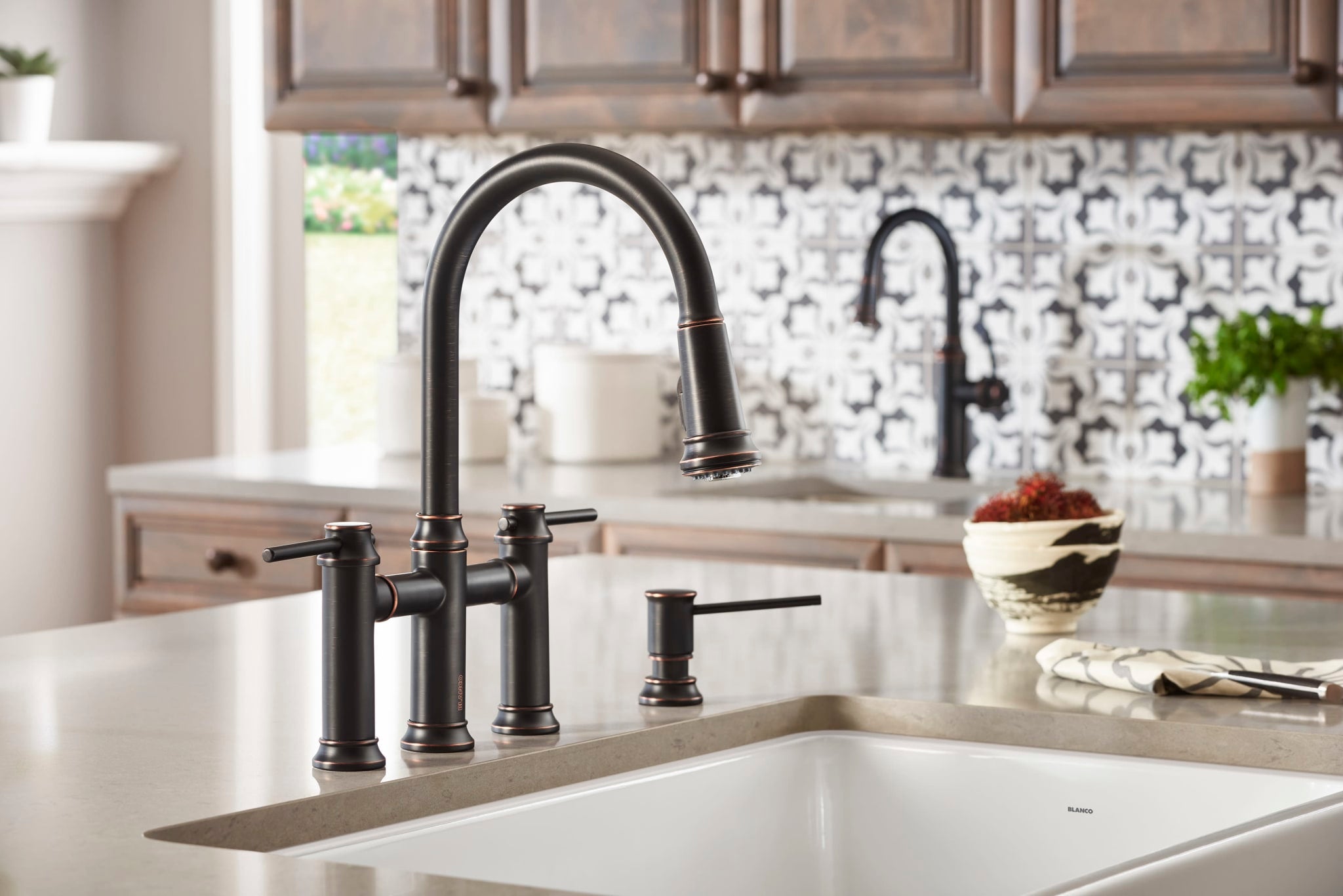 Blanco Empressa Pull-Down Bridge Kitchen Faucet 11