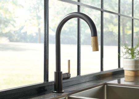 Brizo Pull-Down Kitchen Faucet – Designer Multi-Finish Series 1