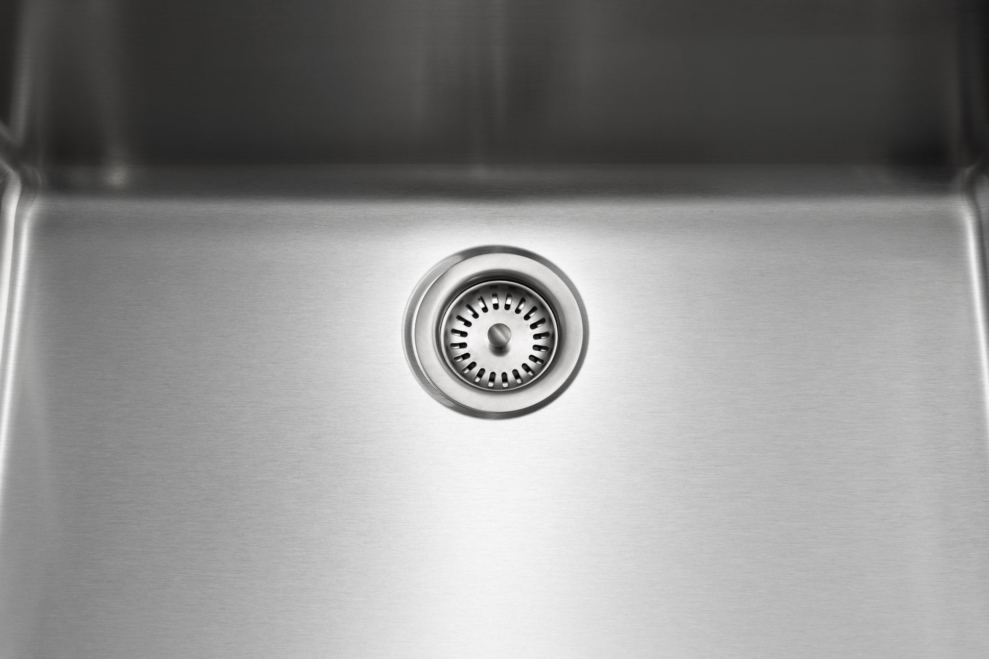 Jade- A 1mber 18 Gauge Single Bowl Undermount Kitchen Sink, Radial Corners, 27x18x9 4