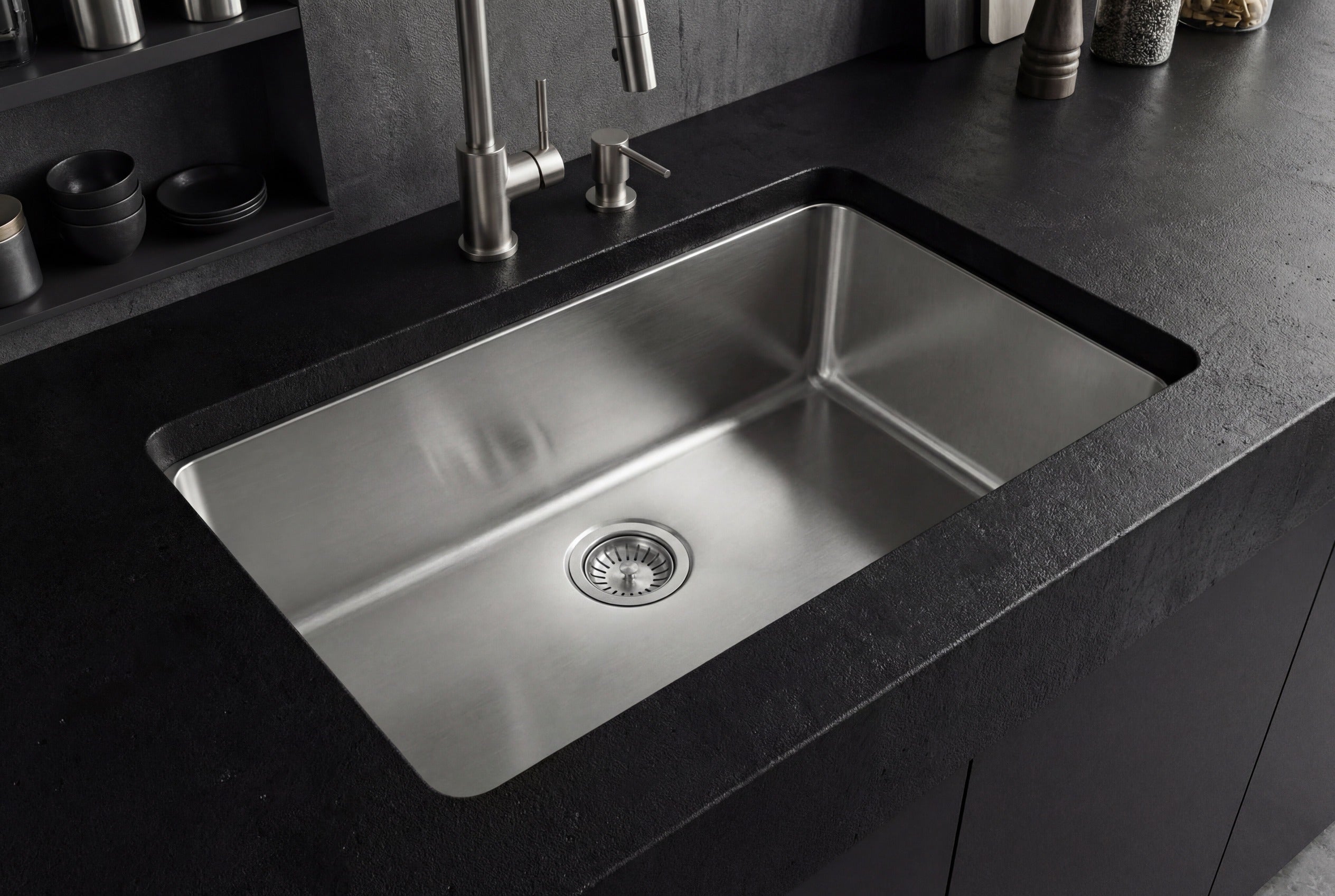 Jade-Opal 18 Gauge Single Bowl Undermount Kitchen Sink, Radial Corners, 32x18x9 2
