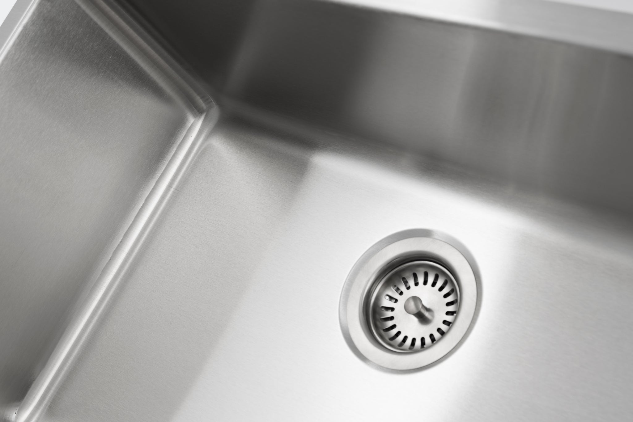 Jade-Opal 18 Gauge Single Bowl Undermount Kitchen Sink, Radial Corners, 32x18x9 11