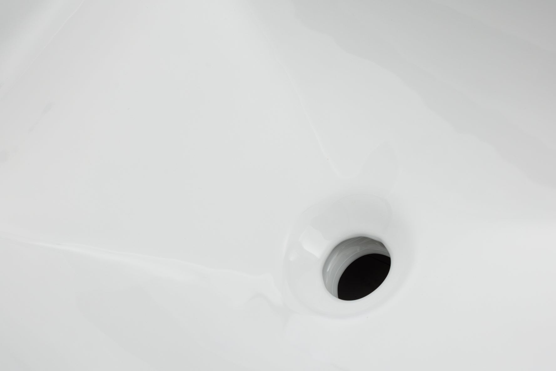 Oasis- Lynx Premium 23.25' x 18.5' x 6.75'One Hole Drop in vesselPorcelain Vessel sink 3