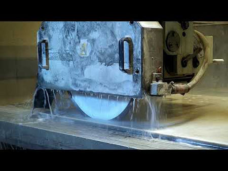 video shows ZENESIS™ Quartzite Blade